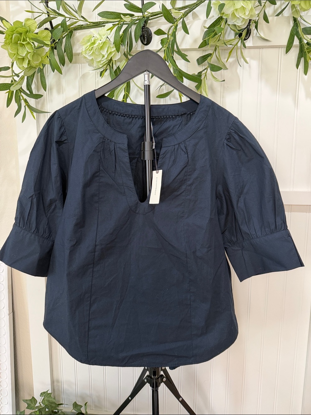 NWT! #947 ANTHROPOLOGIE Navy Puff-Sleeve Cotton Top